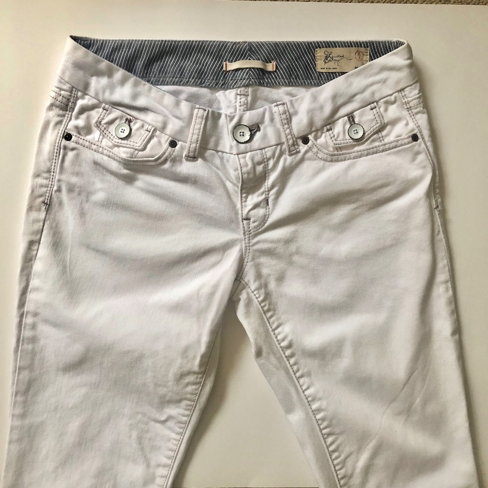 White Capri Jeans Size 4-27